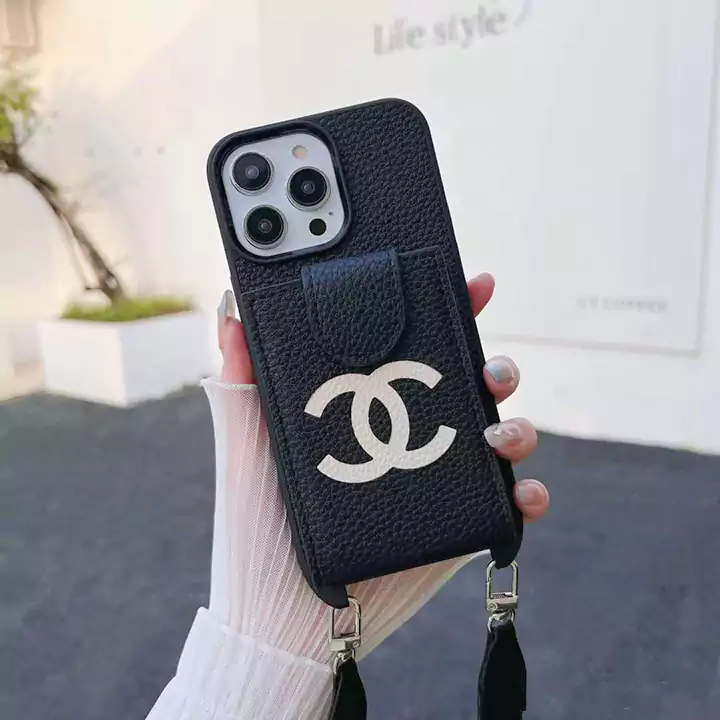 高级ブランドロゴChanel iphone 15 多機能ケース ストラップ付き持ち運びが容易 ライチテクスチャ携帯ケース、イヤホンケースセット値段安い  