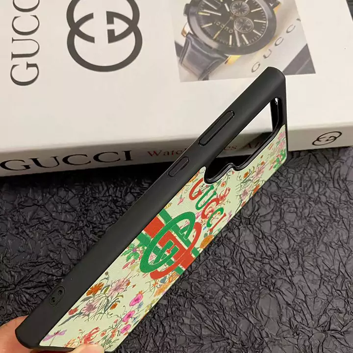 Gucci ギャラクシー S24 Ultraカバー  グッチ メンズレディース可愛い IPhone16 スマホケース 流行グッチ  サムソン S23 Ultra ケース  おしゃれグッチ IPhone16 Pro IPhone 15  IPhone16 pro maxスマホケース韓国風 Gucciアイホン14 プロマックスケース 新作 芸能人愛用