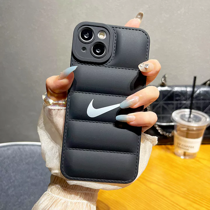 NIKEスポーツ風iphone 16 ケースソフト防水/nikeブランド ロゴ  アイホン15スマホケース/ファッションナイキ  iphone14/16 pro  丈夫衝撃吸収ケース販売