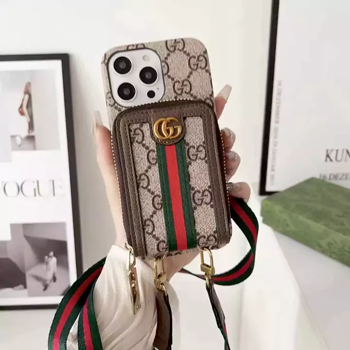 ファッション多機能メタルロゴGucci iphone 15 スマホケース耐衝撃レザー 斜めがけブランド柄グッチ iphone 6スマホケースカード収納