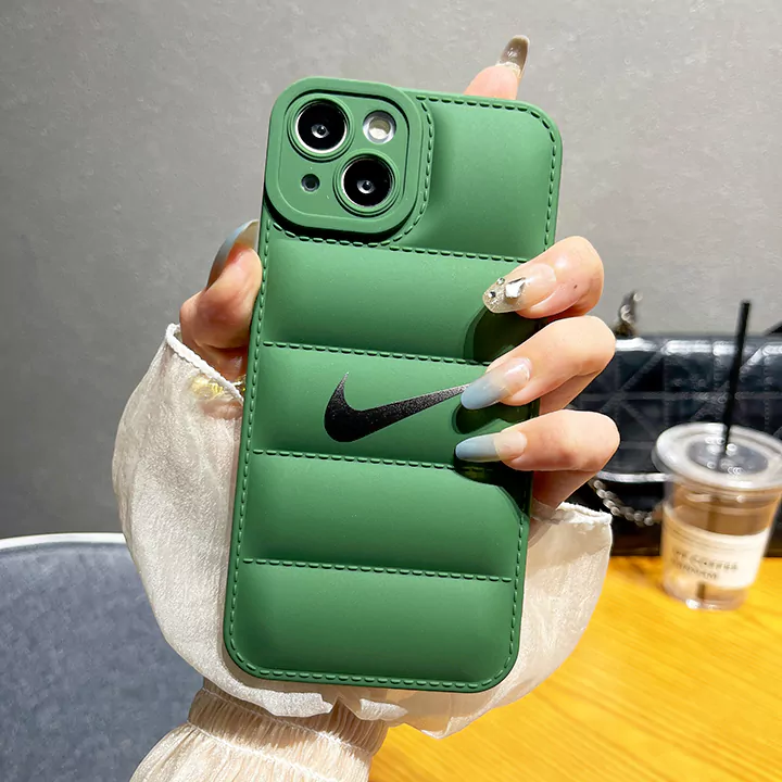 NIKEスポーツ風iphone 16 ケースソフト防水/nikeブランド ロゴ  アイホン15スマホケース/ファッションナイキ  iphone14/16 pro  丈夫衝撃吸収ケース販売